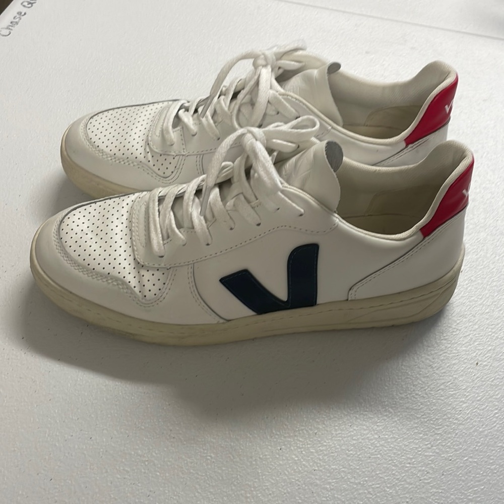 Veja Sneakers